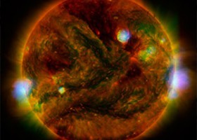 جدیدترین تصویر ناسا از سطح خورشید