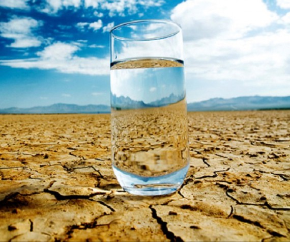 از هوای خشک بیابان، آب آشامیدنی استخراج کنید